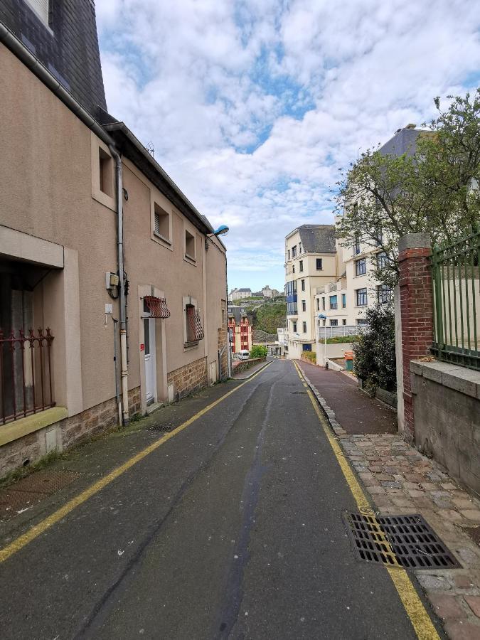 Le Petit Michelet Apartment Granville Exterior foto