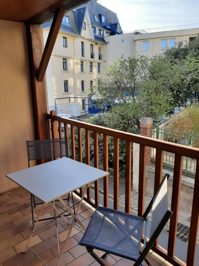 Le Petit Michelet Apartment Granville Exterior foto